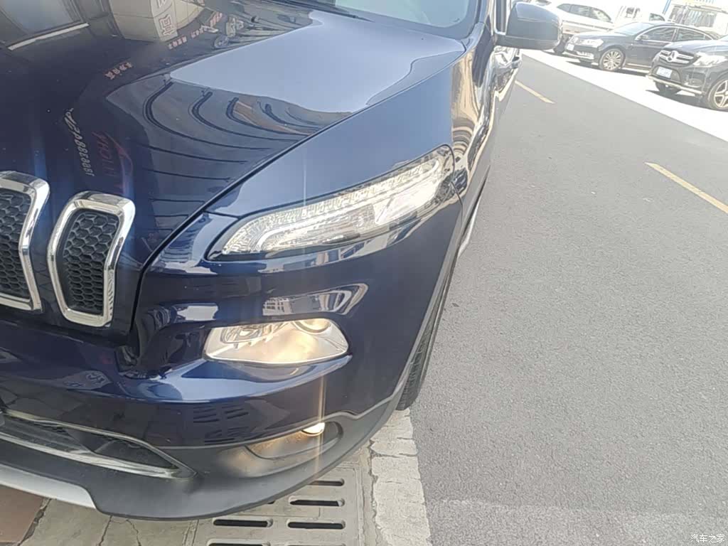 Jeep Cherokee, 2018 24