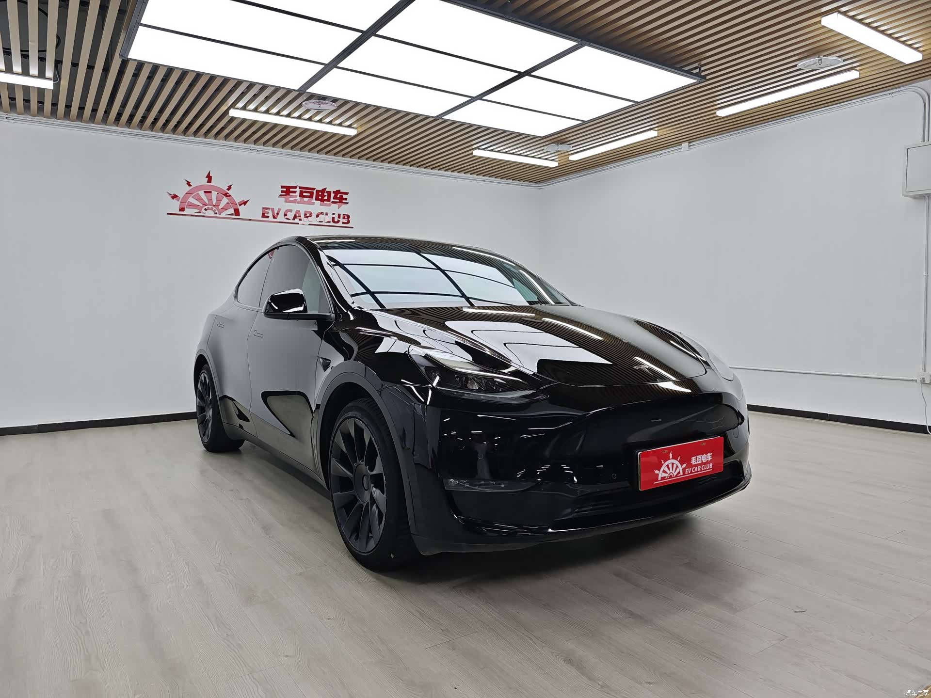 Tesla Model Y, 2022 2