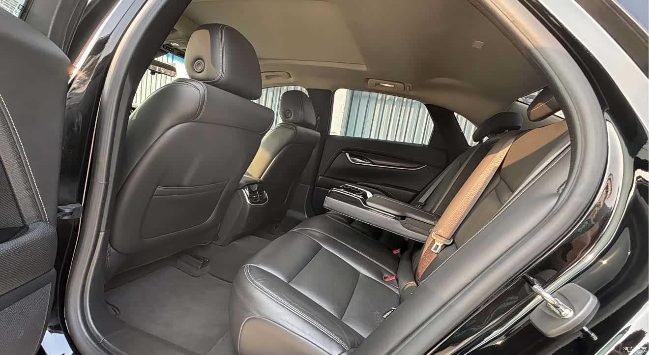 Cadillac XTS, 2018 все фото