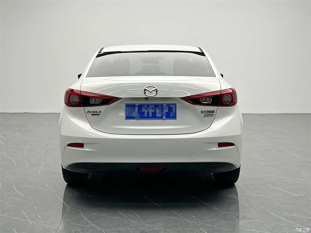 Mazda Mazda3, 2018 все фото