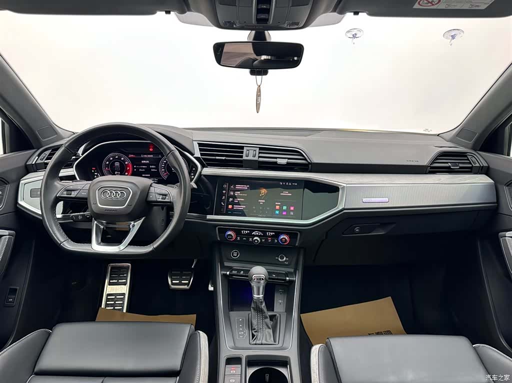 Audi Q3, 2024 10