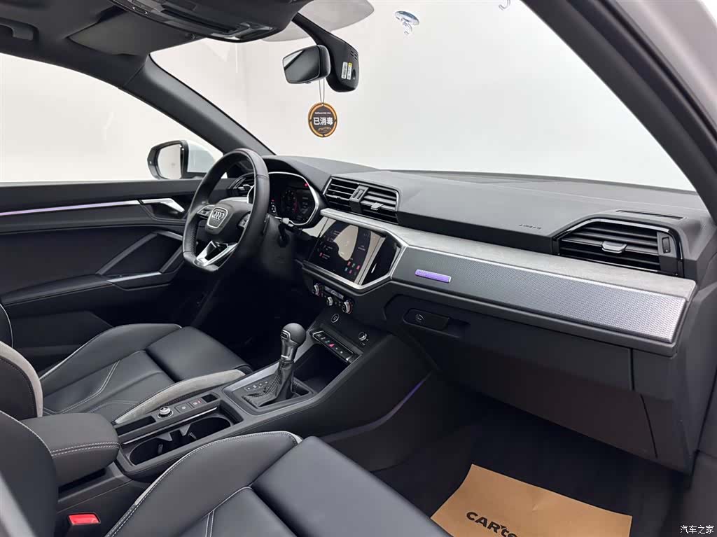 Audi Q3, 2024 11