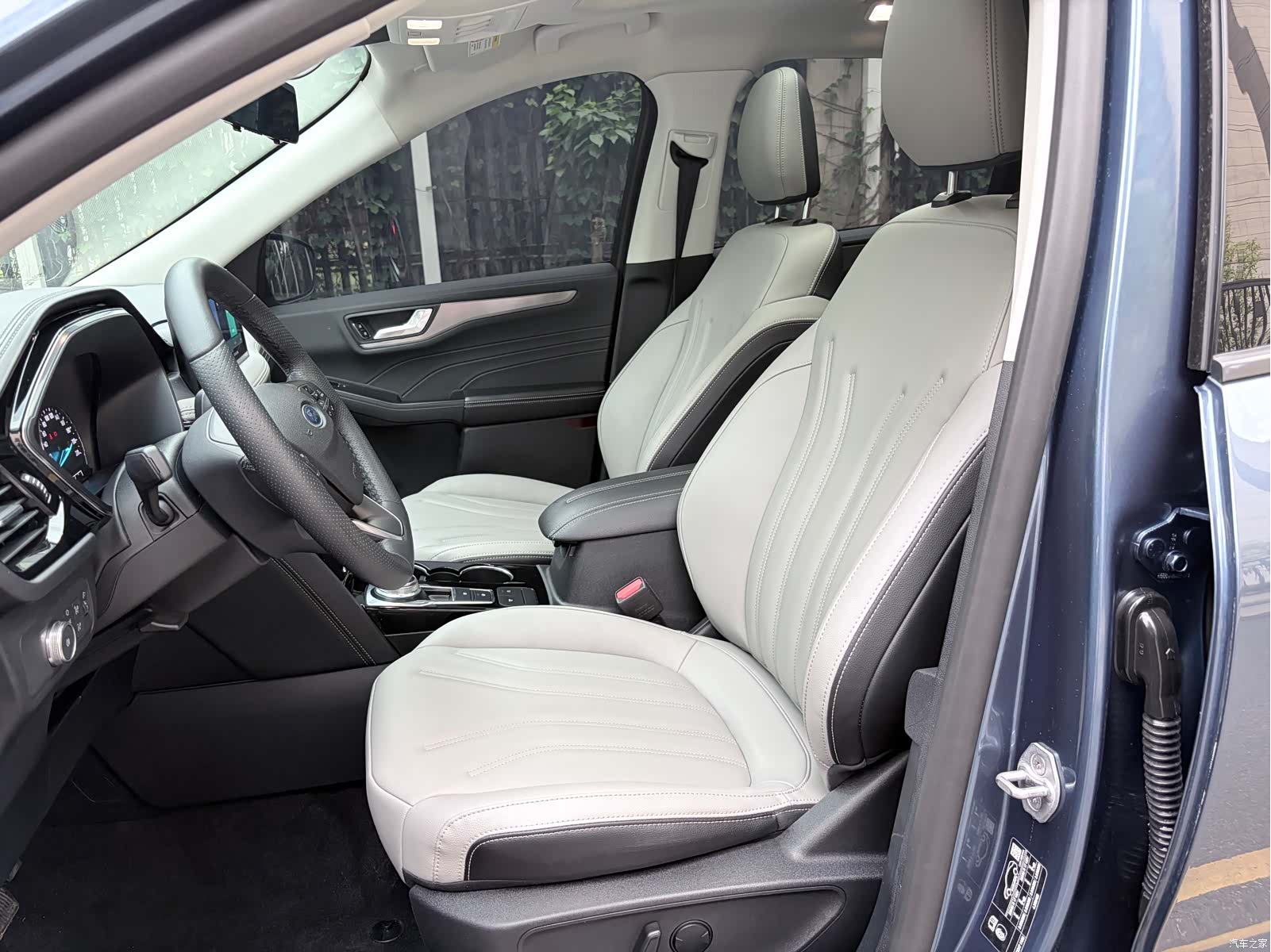 Ford Escape, 2022 15