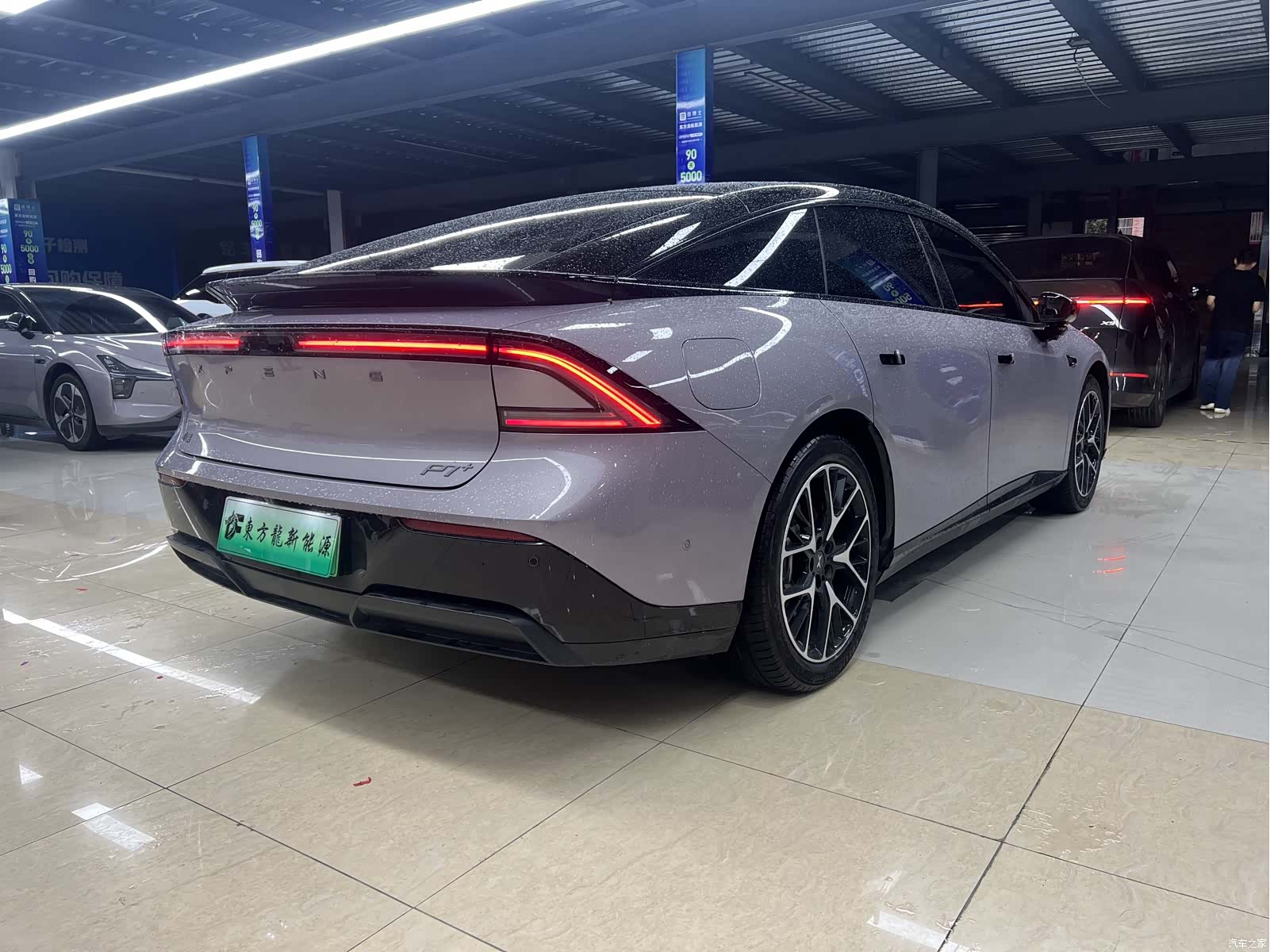 Xpeng P7, 2025 все фото