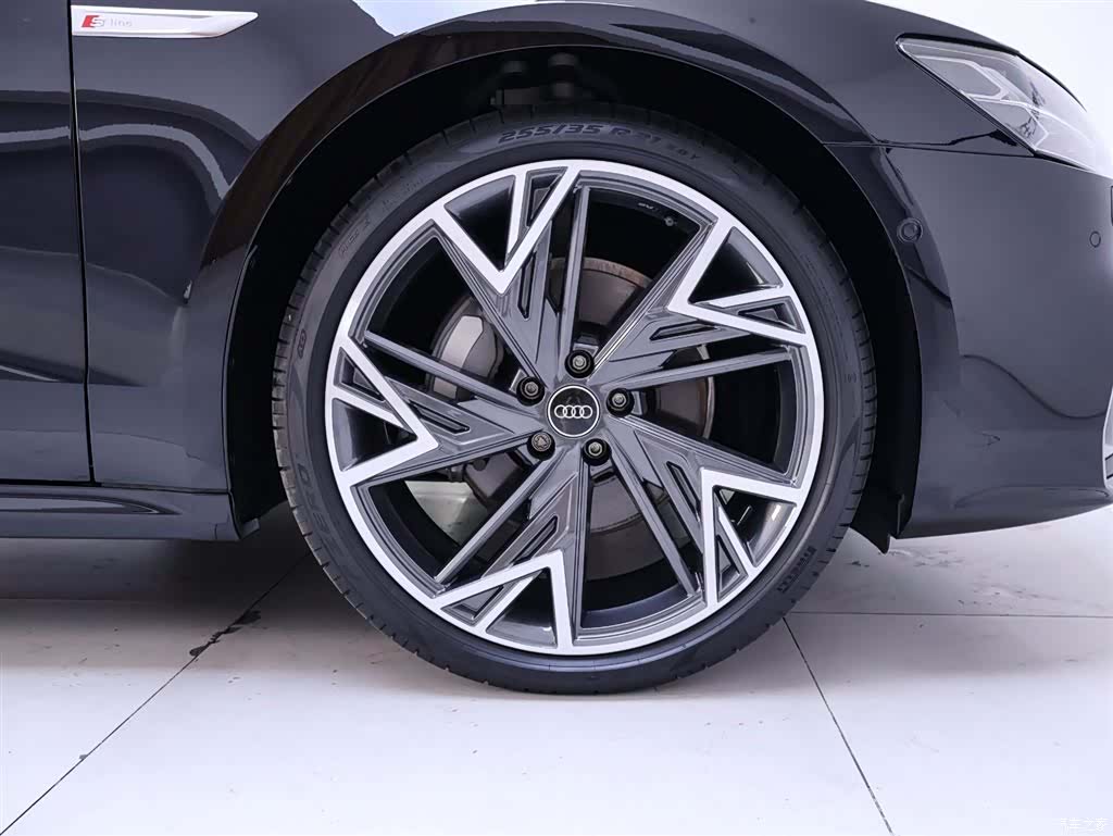 Audi A7L, 2023 6