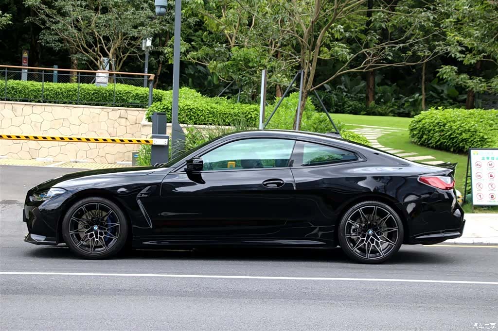 BMW M4, 2021 3