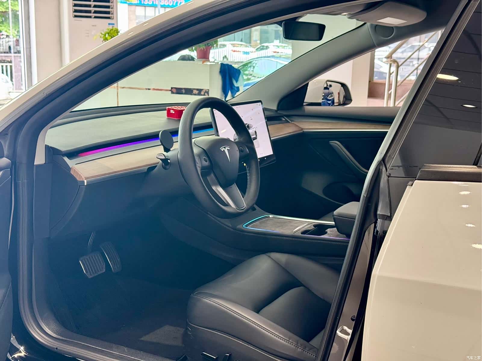 Tesla Model 3, 2022 4