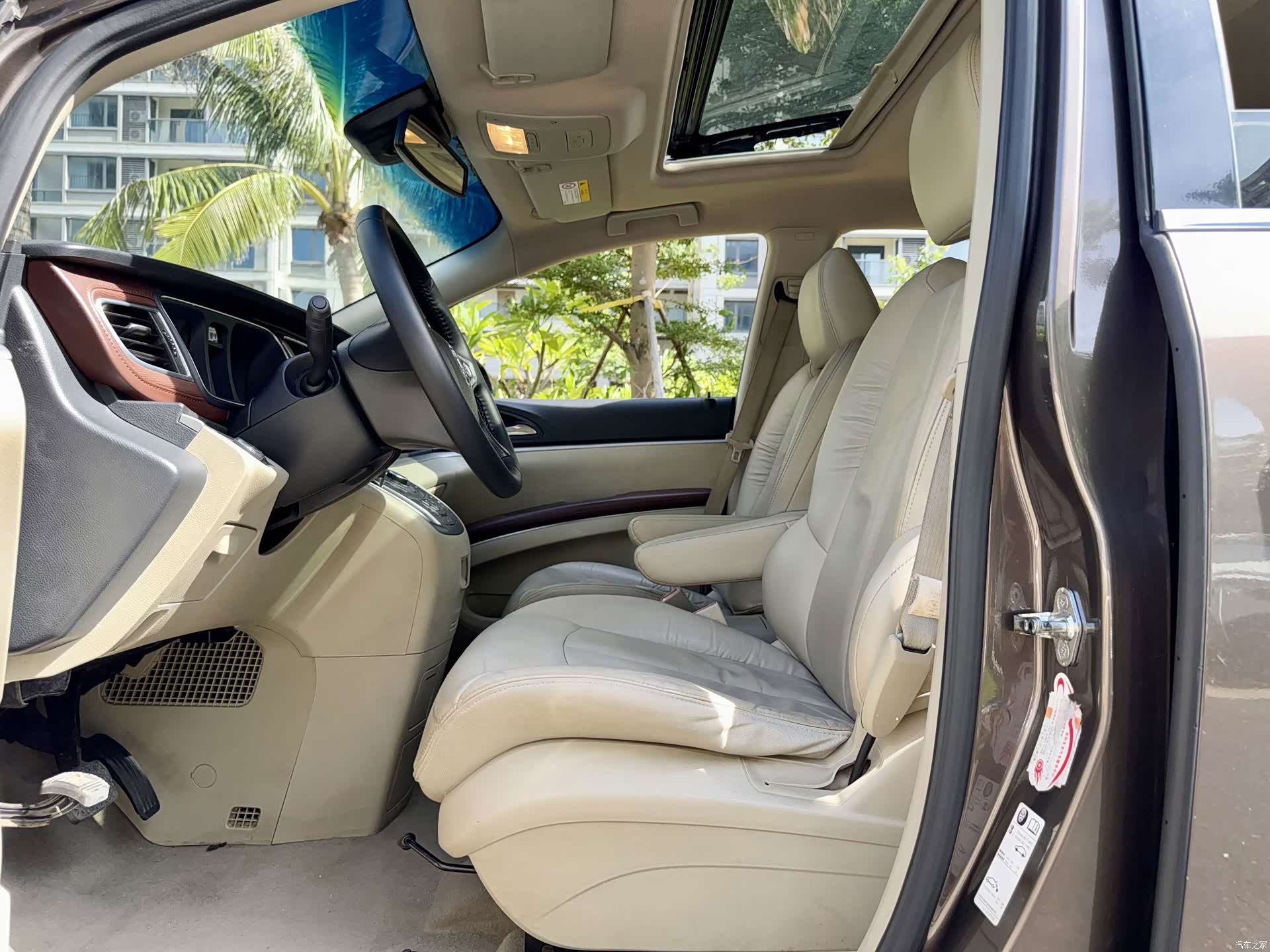 Buick GL8, 2018 все фото