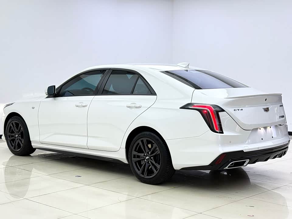 Cadillac CT4