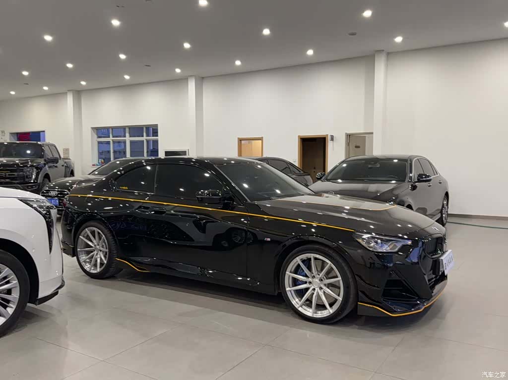 BMW M2, 2025 все фото