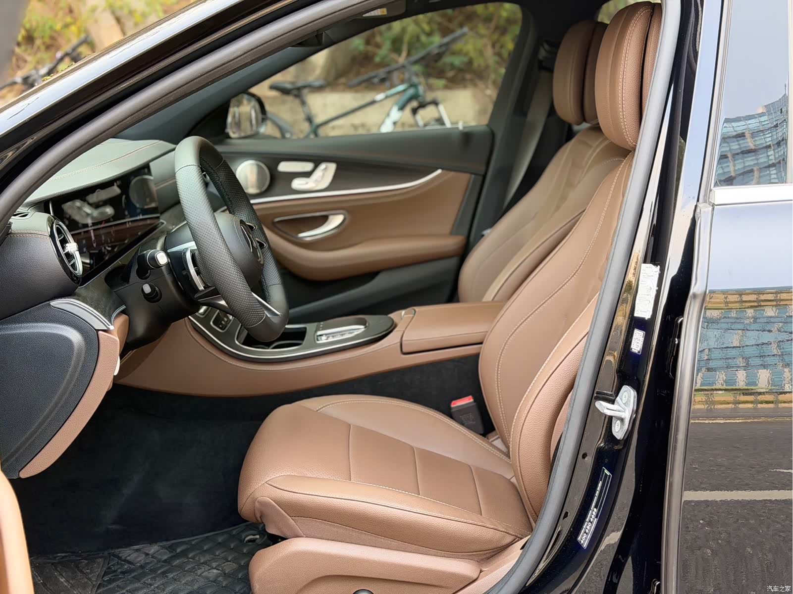 Mercedes-Benz E-Class, 2024 6
