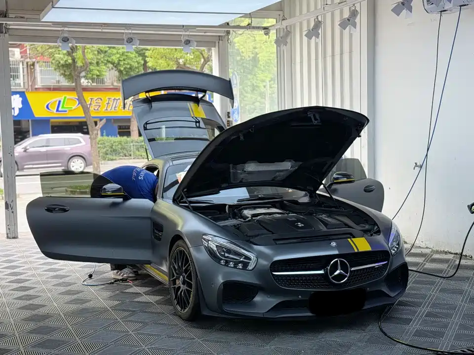 Mercedes-Benz AMG GT Mercedes-Benz AMG GT