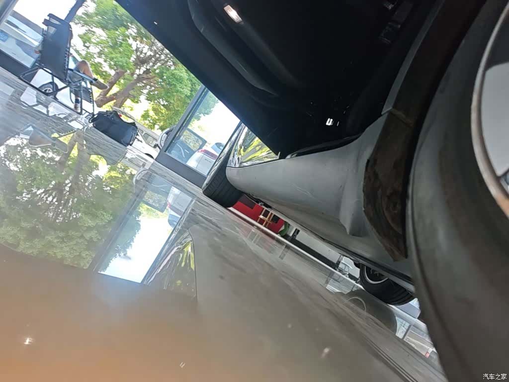 Tesla Model Y, 2023 22