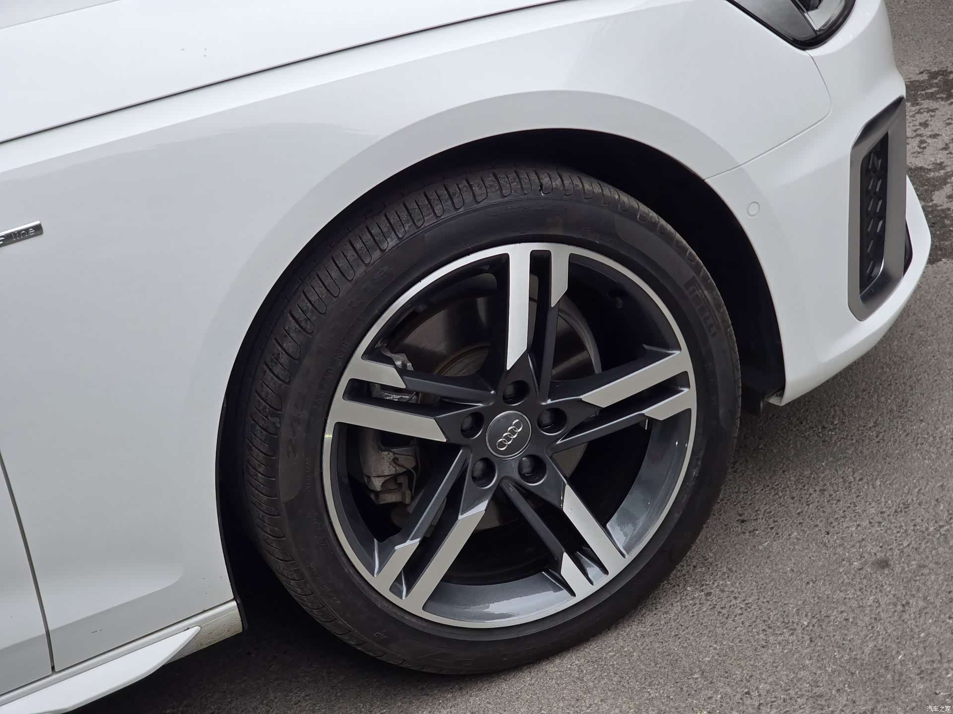 Audi A4L, 2021 8