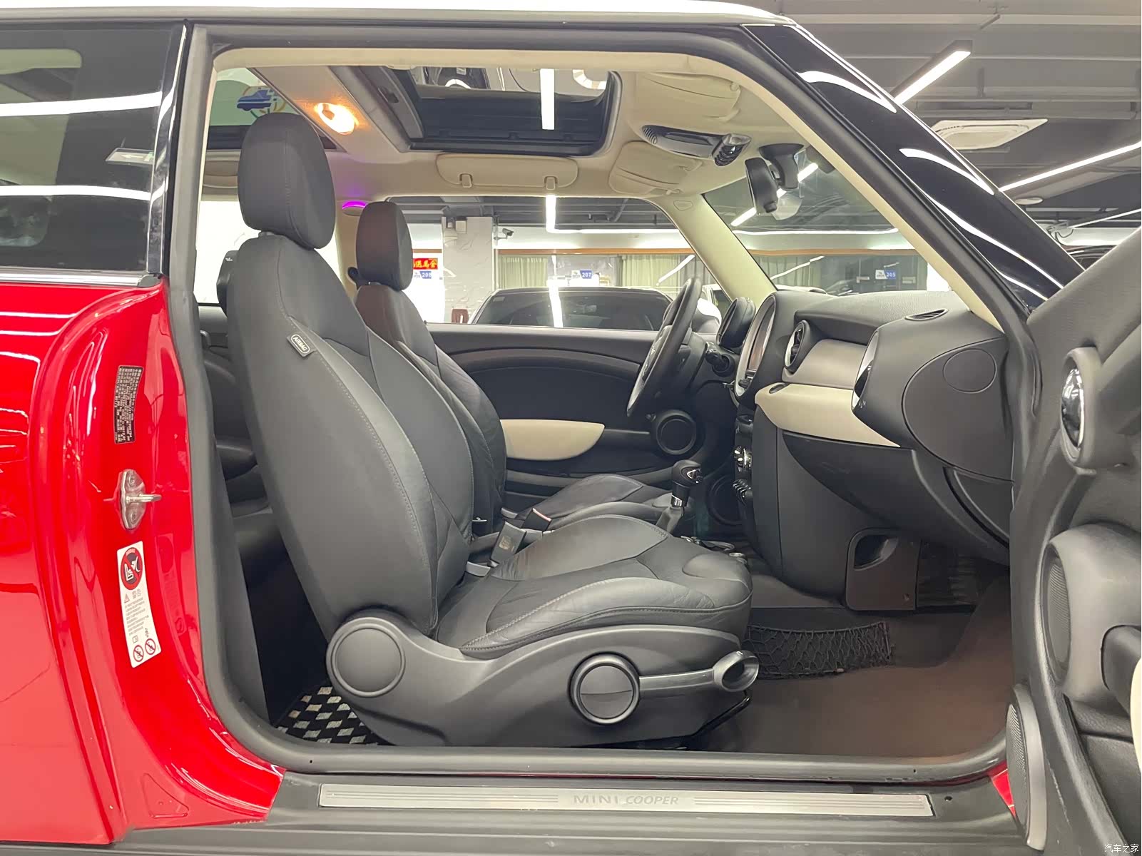 Mini Cooper, 2012 18