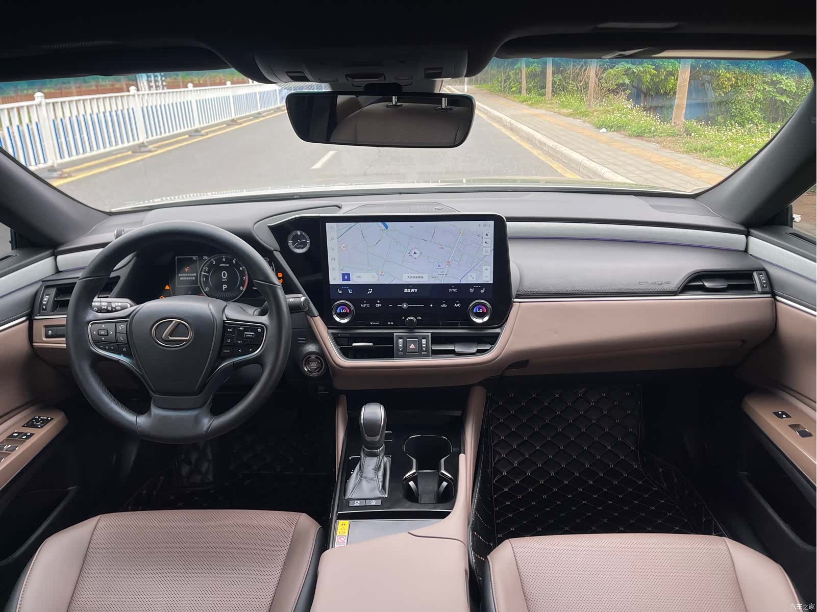 Lexus ES, 2024 17