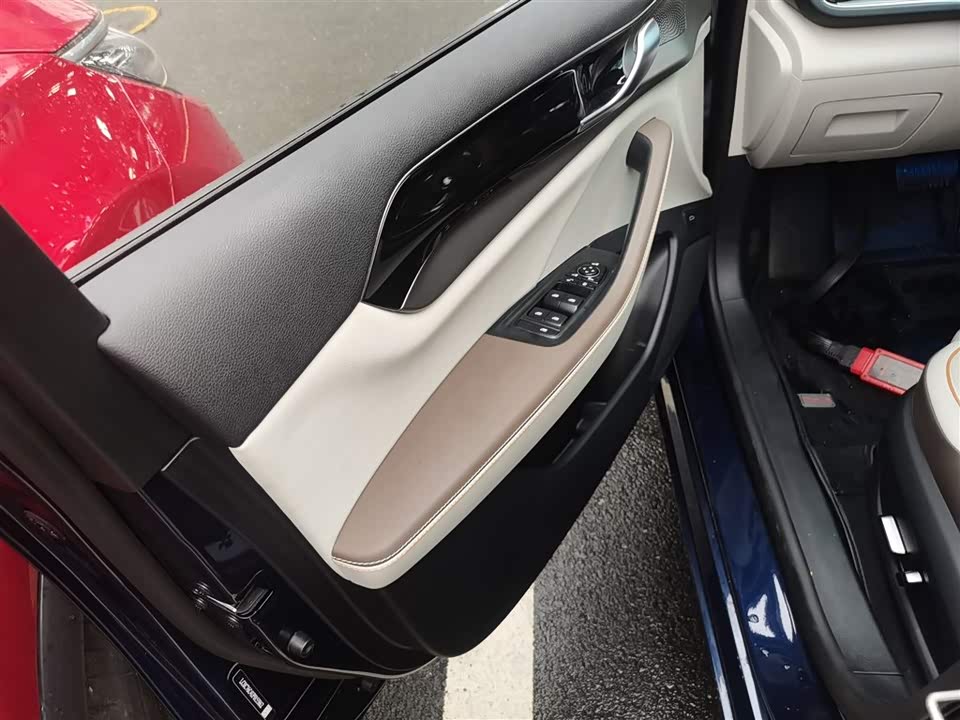 BYD Qin Yuan BYD Qin Yuan