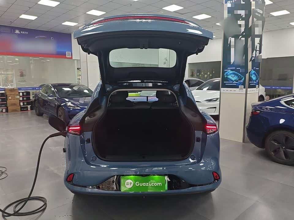 IM Motors Zhiji LS6 IM Motors Zhiji LS6