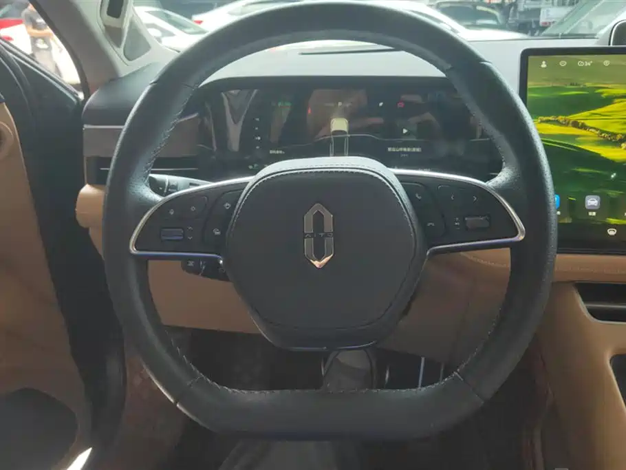 HarmonyOS Ask the world M5