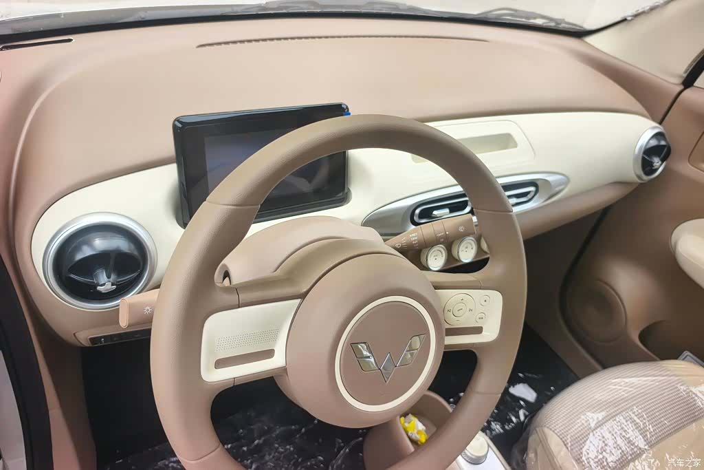 Wuling MINIEV, 2026 12