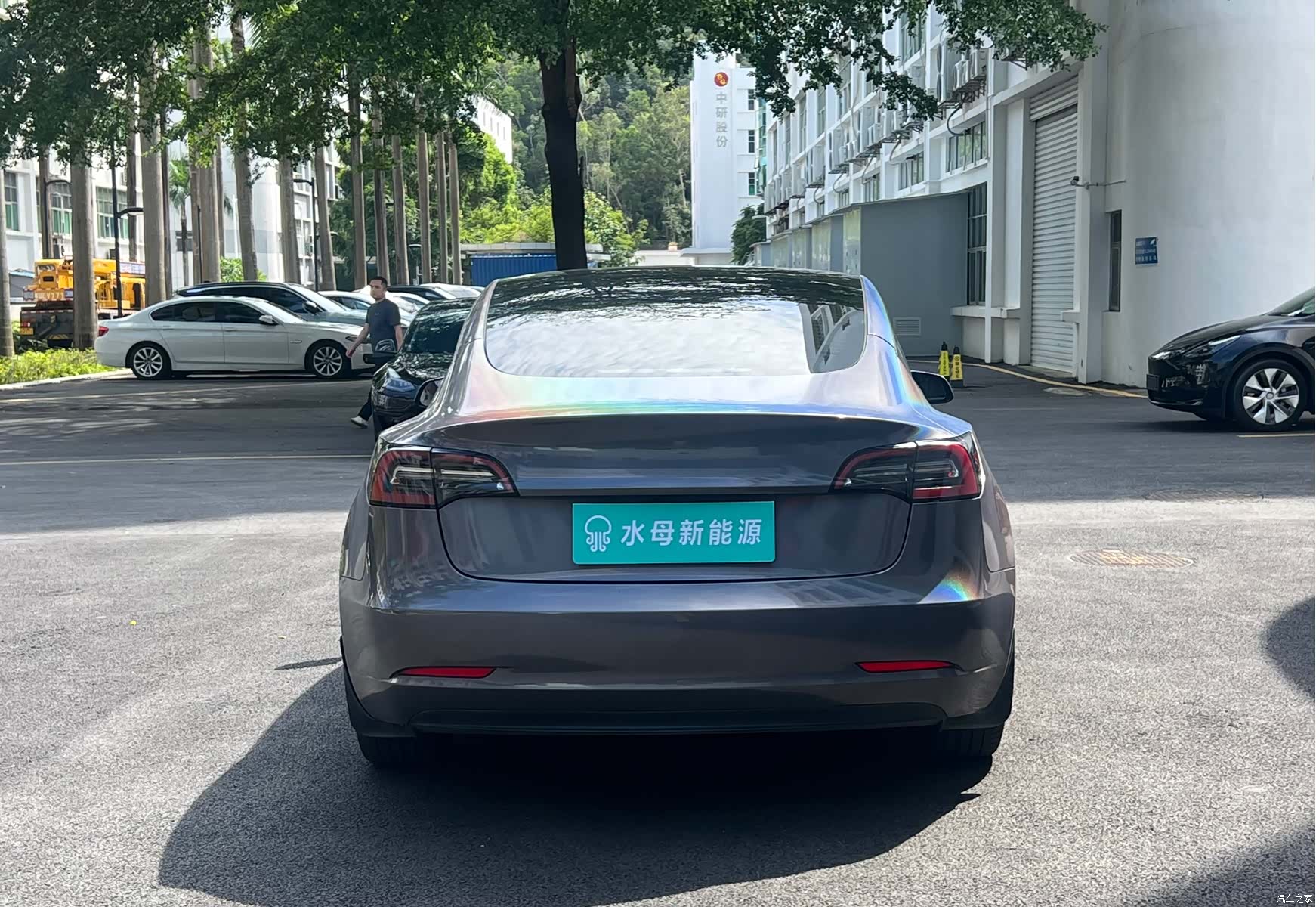 Tesla Model 3, 2022 7