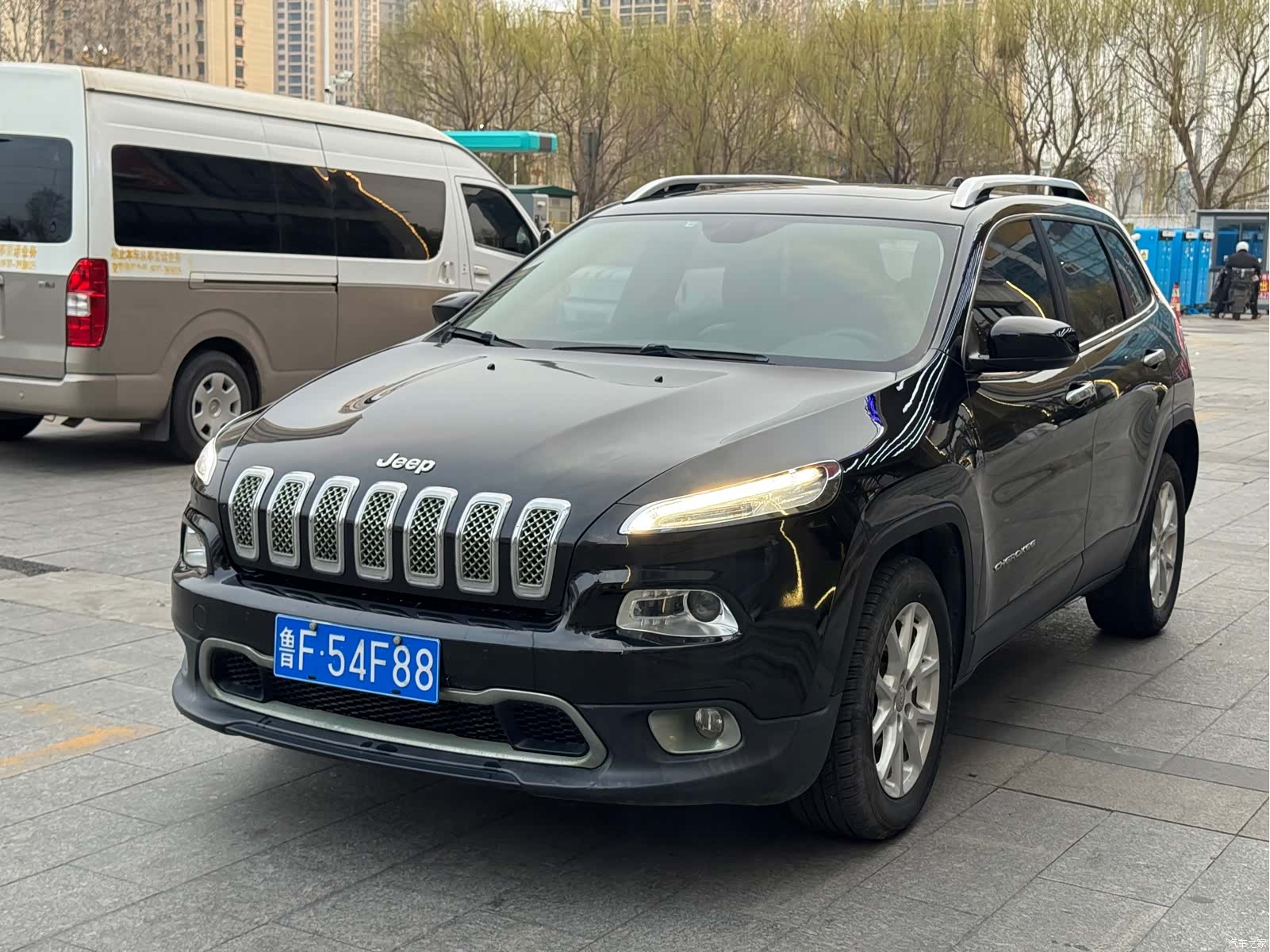 Jeep Cherokee, 2016 1
