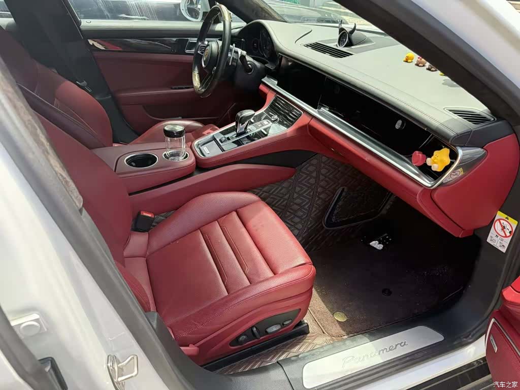 Porsche Panamera, 2022 все фото