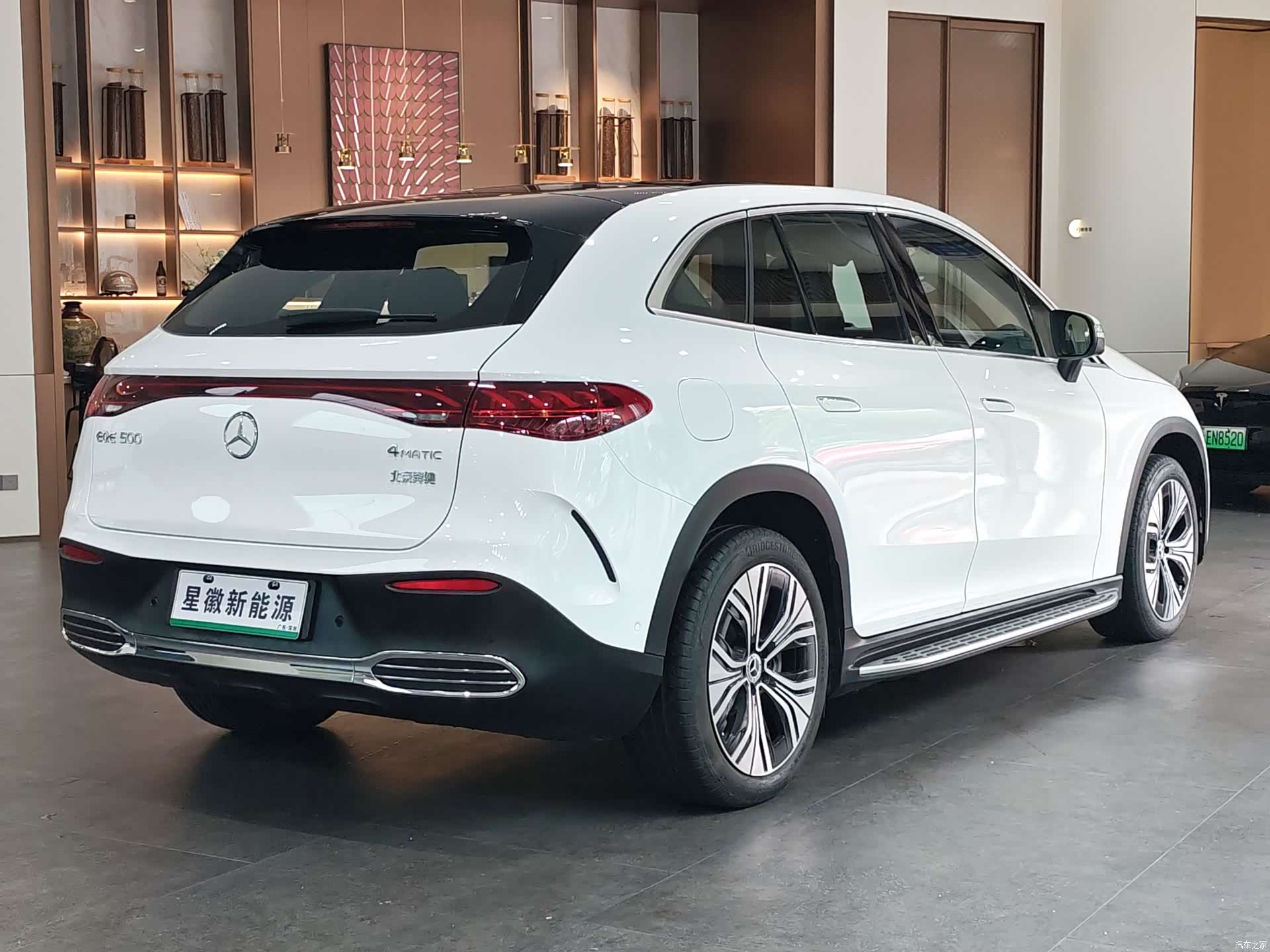 Mercedes-Benz EQE, 2024 29