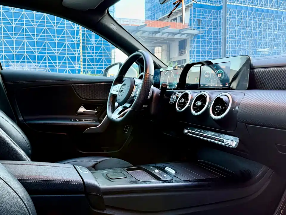 Mercedes-Benz Class A Mercedes-Benz Class A