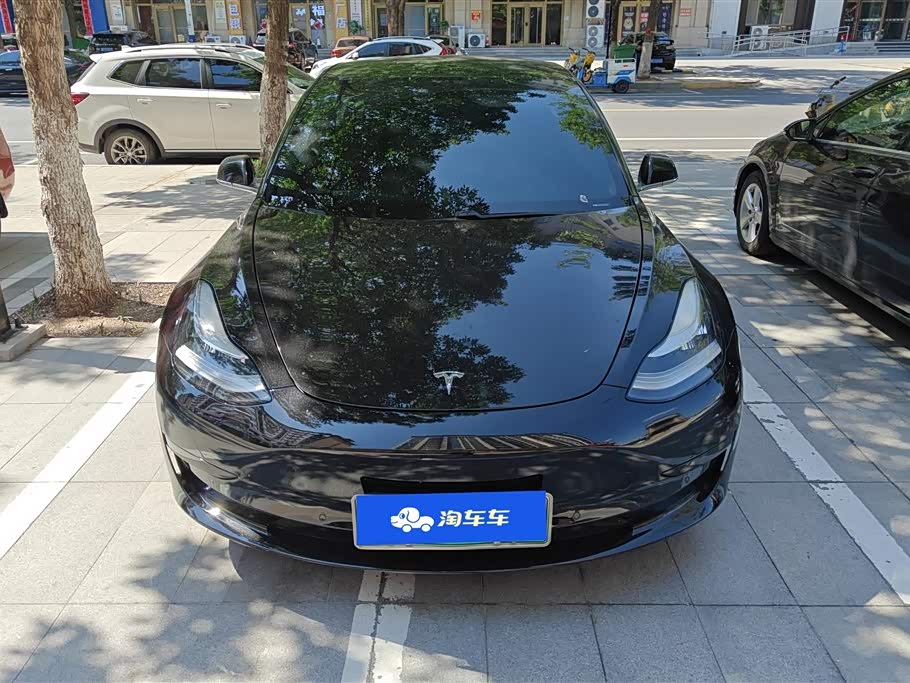 Tesla Model 3 Tesla Model 3