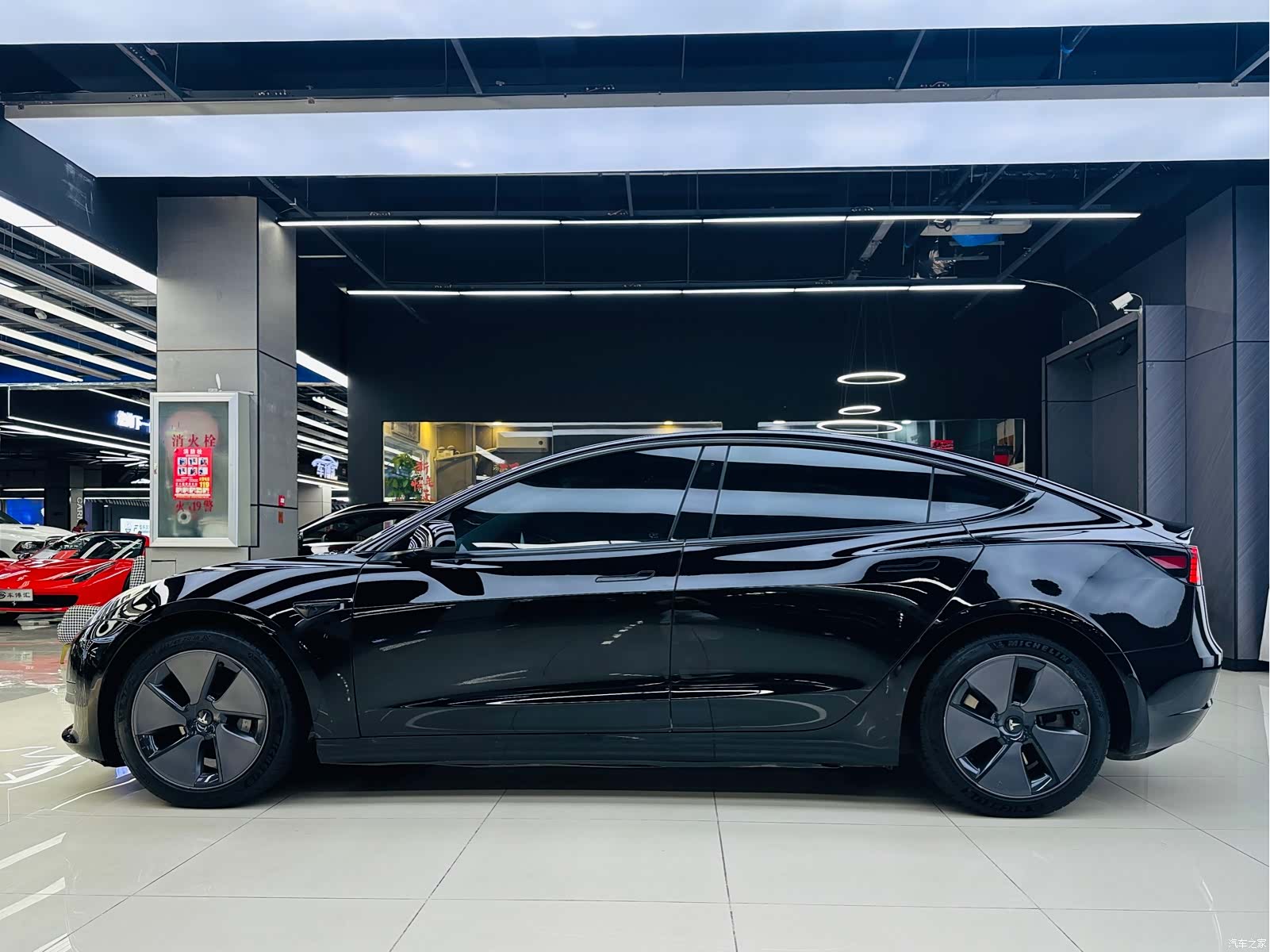 Tesla Model 3, 2021 7