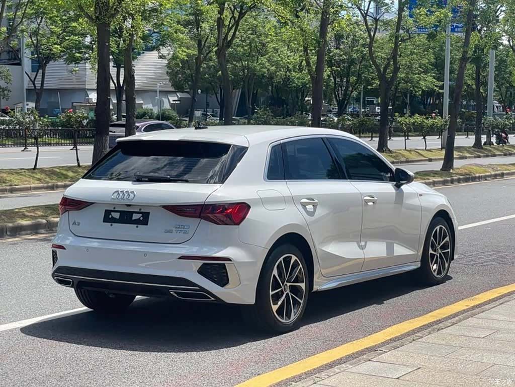 Audi A3, 2022 все фото