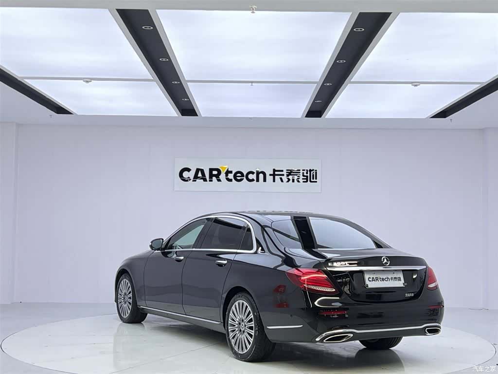 Mercedes-Benz E-Class, 2020 3