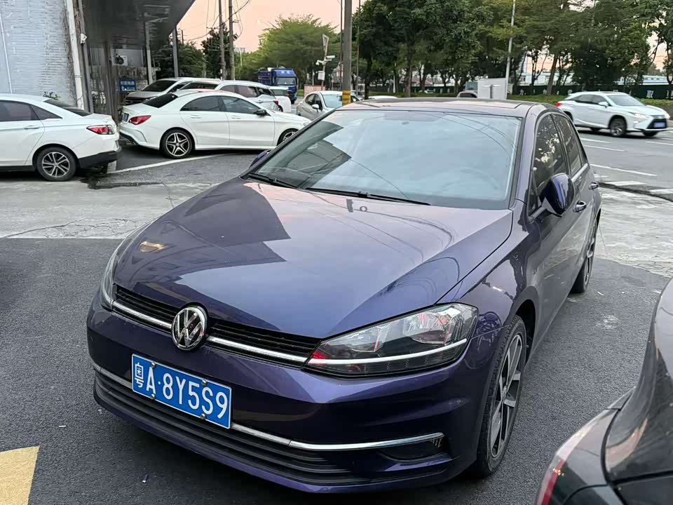 Volkswagen golf