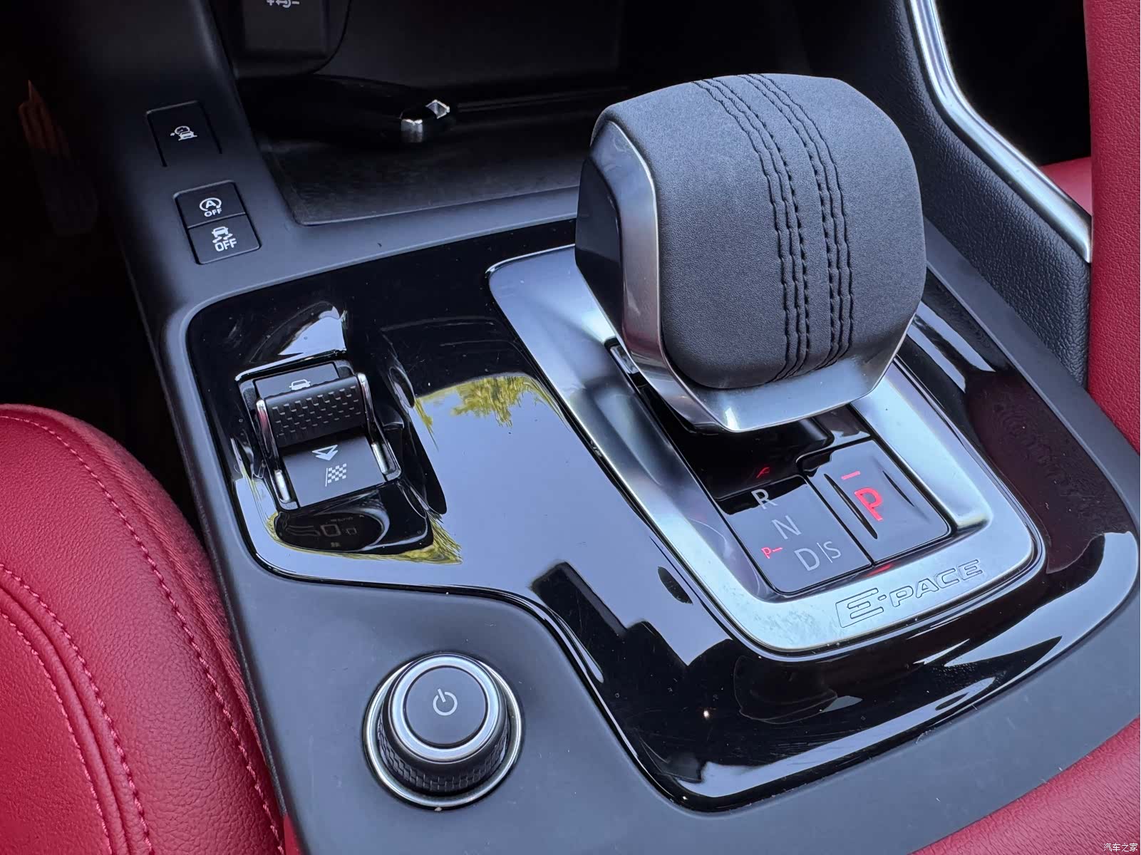 Land Rover E-PACE, 2025 10