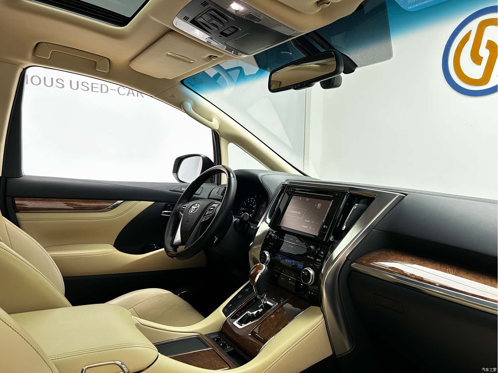 Toyota Alphard, 2015 21