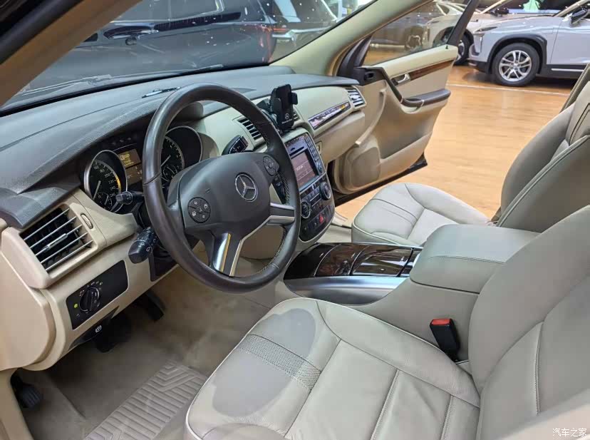 Mercedes-Benz R-Class, 2013 4