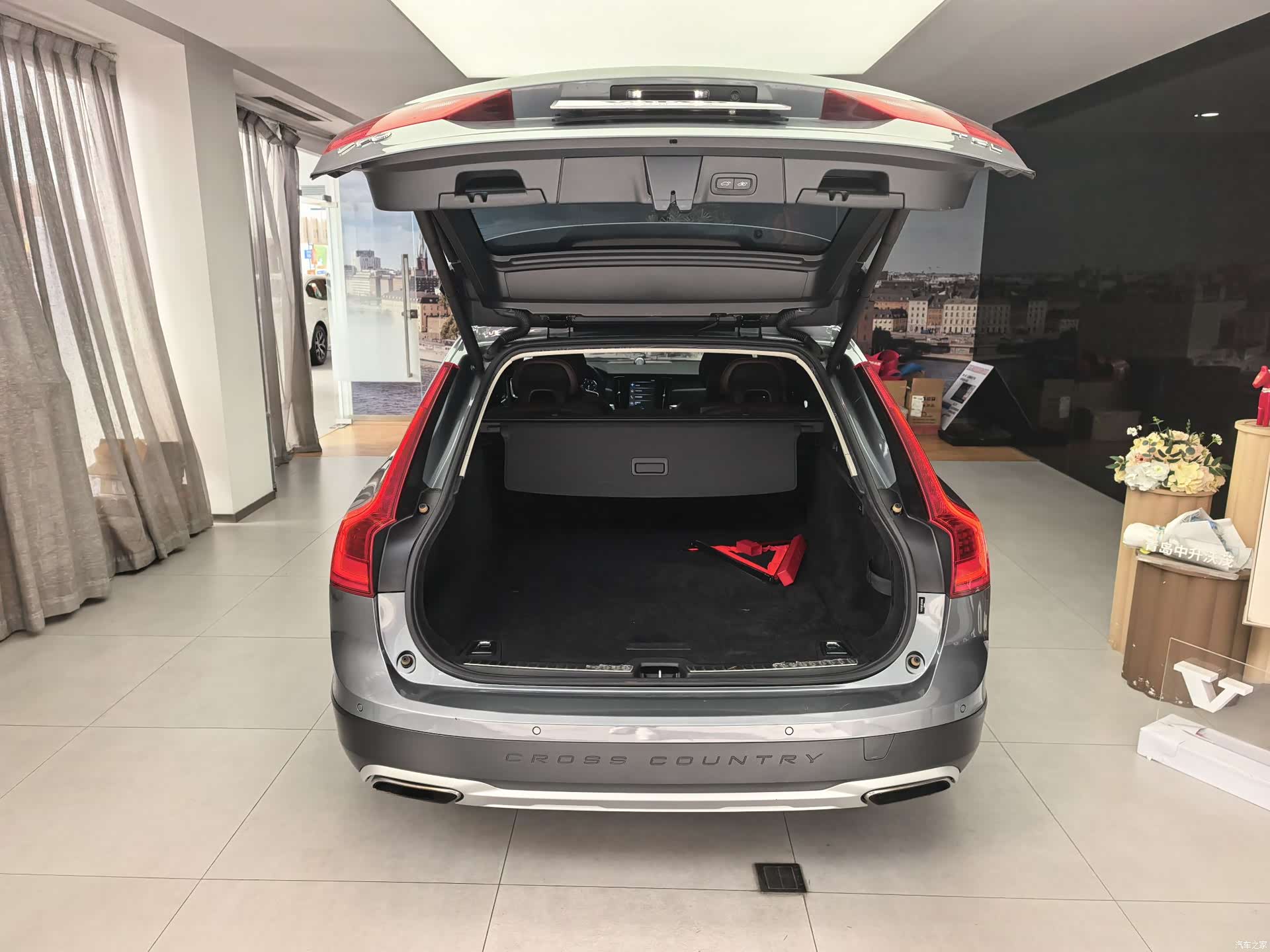 Volvo V90, 2018 18
