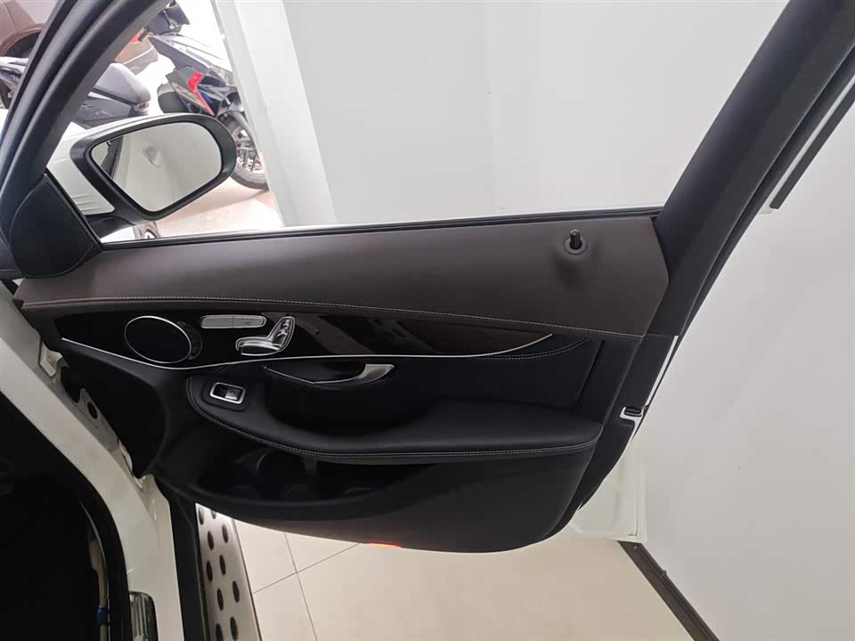 Mercedes-Benz GLC Mercedes-Benz GLC