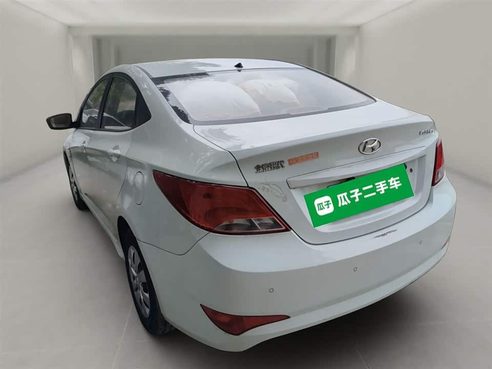 Hyundai Rena