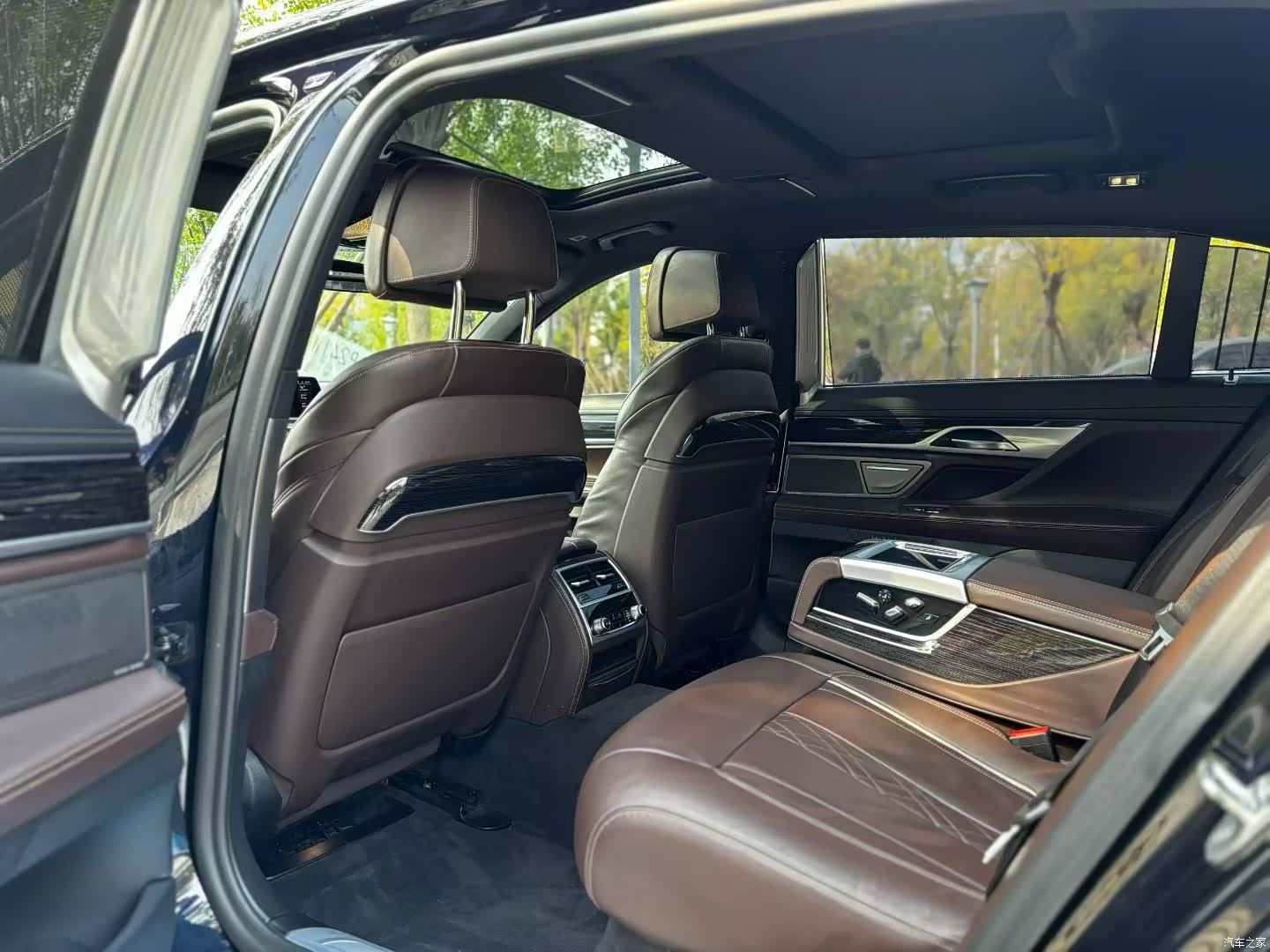 BMW 7 Series, 2020 4