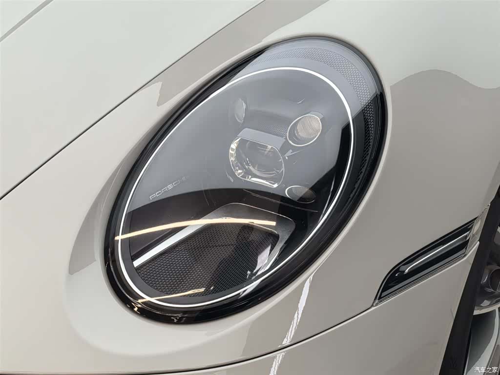 Porsche 911, 1900 31