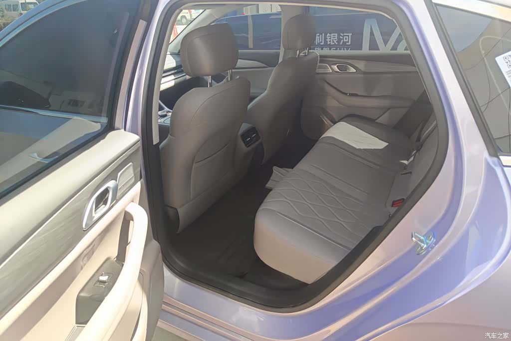 Geely A7, 2026 11