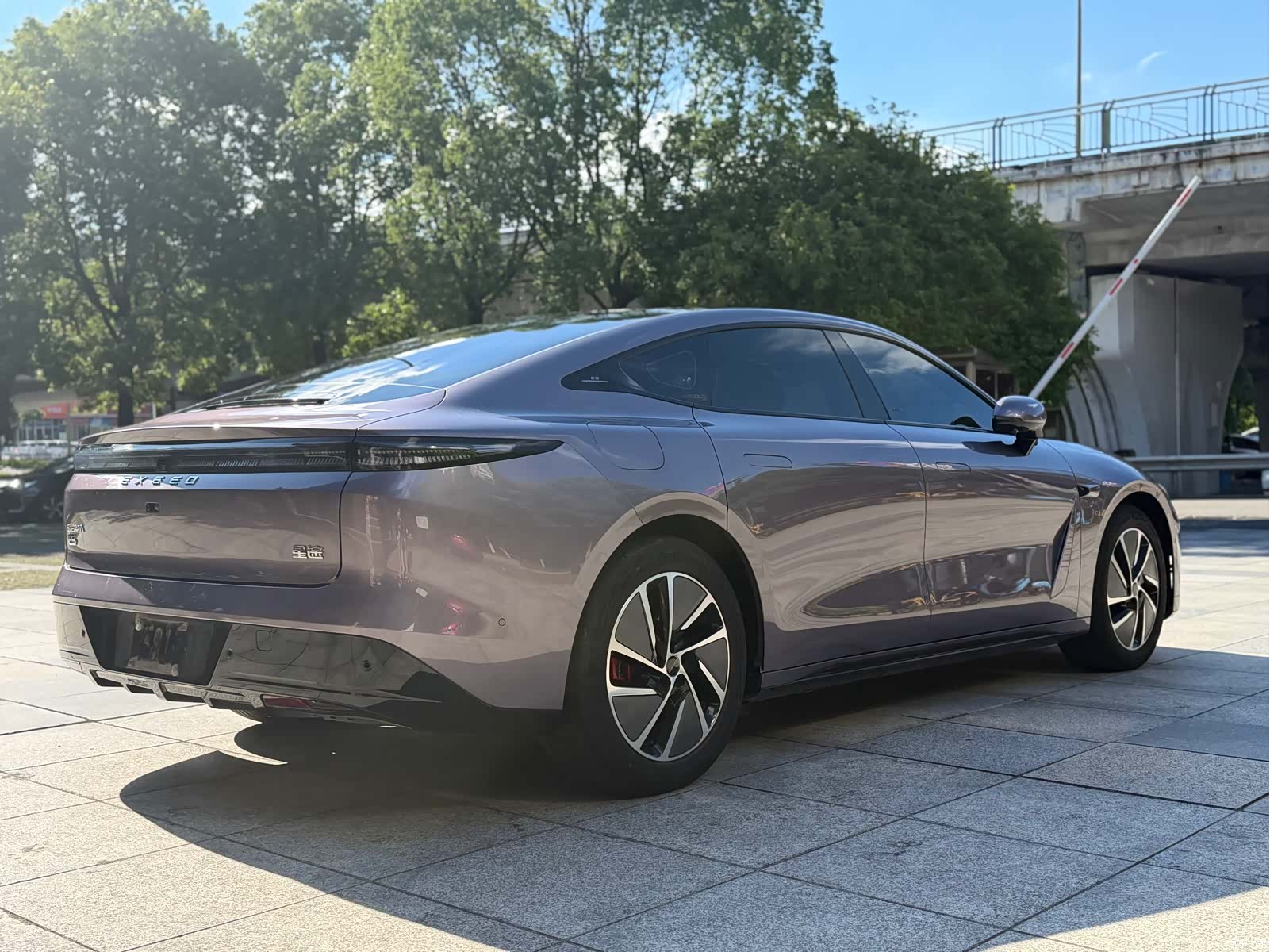 Exeed ES, 2025 8