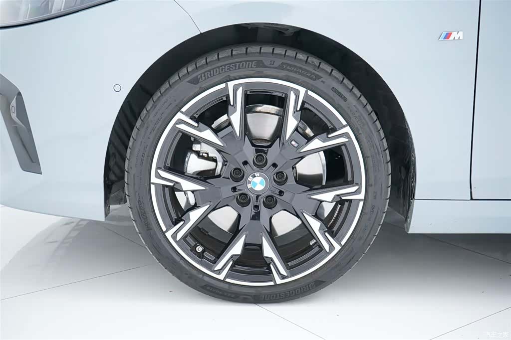 BMW 2 Series, 2025 24