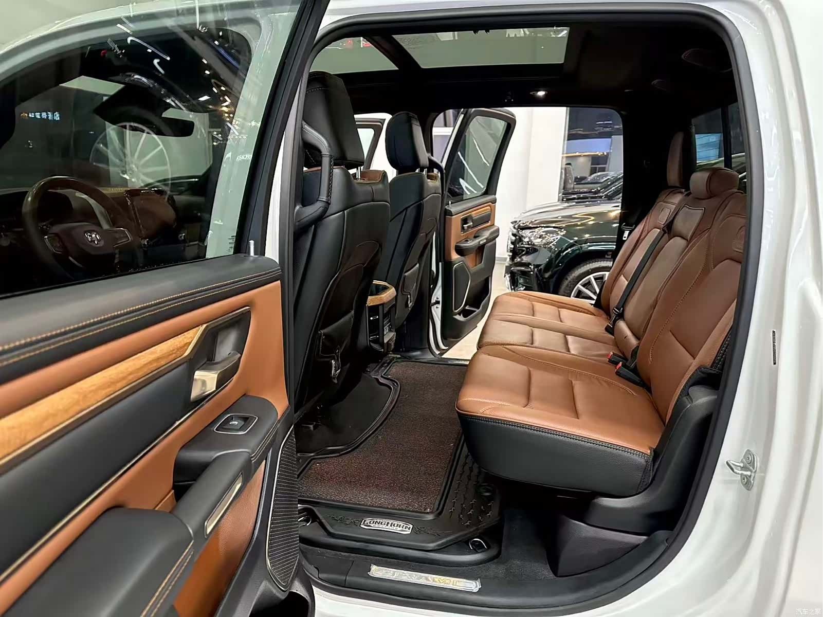 RAM Trucks, 2023 8