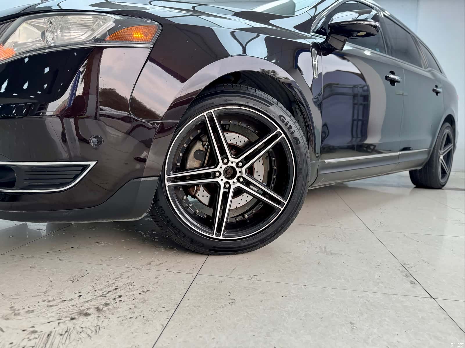 Lincoln MKT, 2014 20