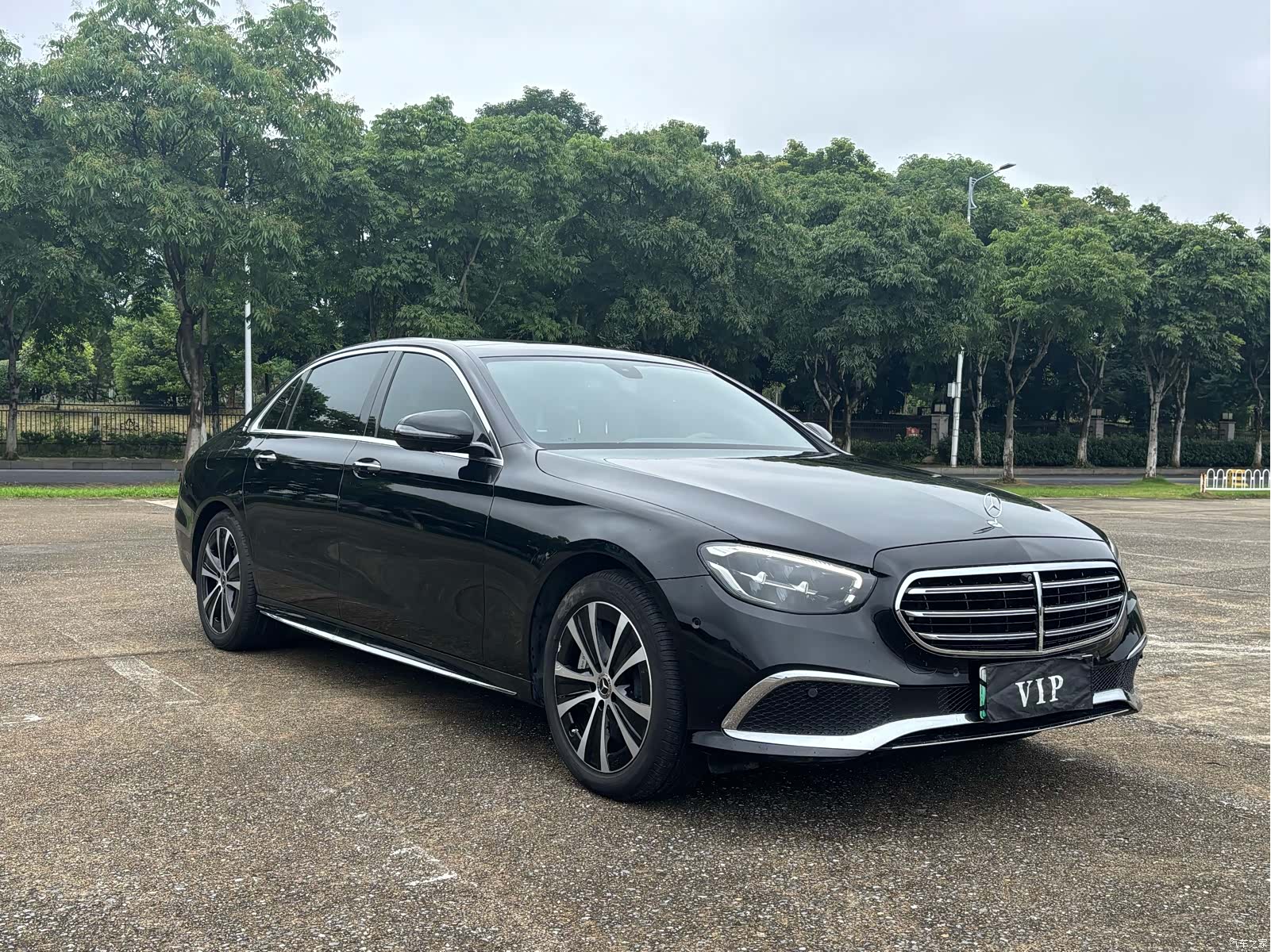 Mercedes-Benz E-Class, 2023 3