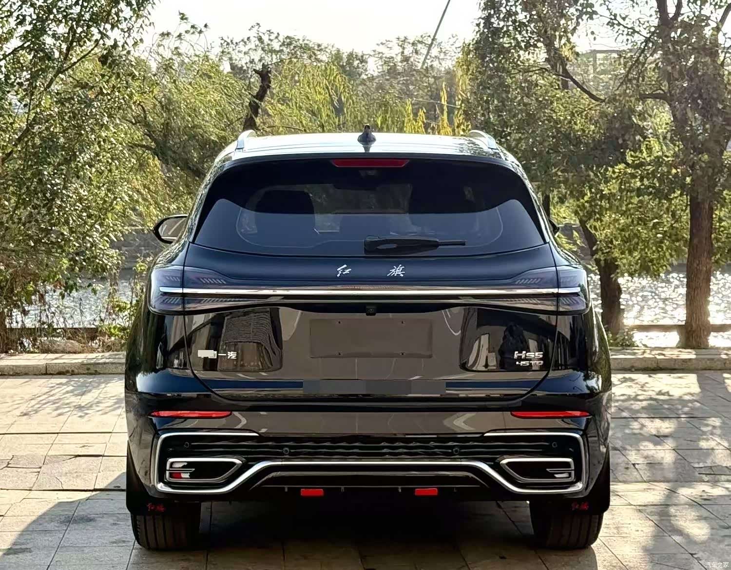 Hongqi HS5, 2024 4