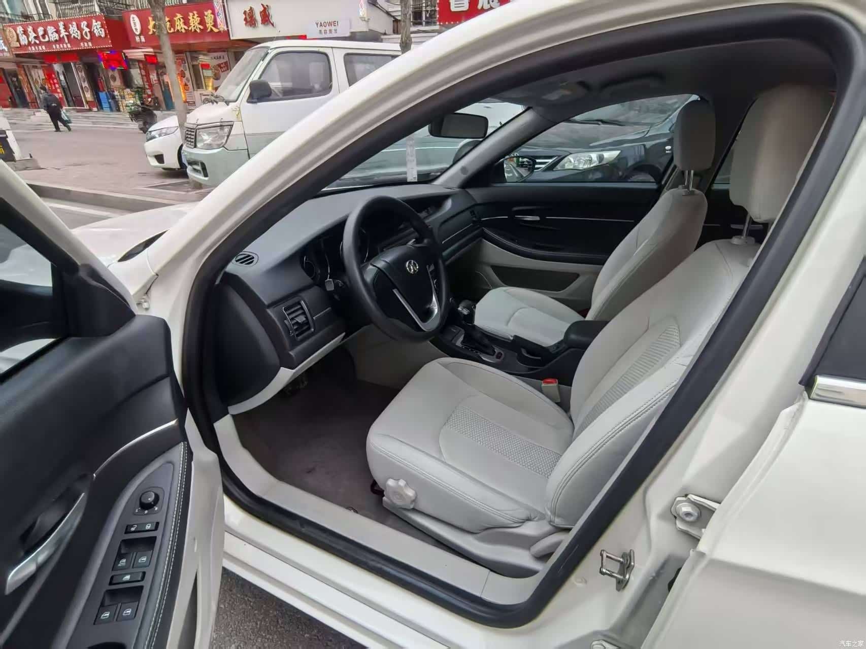 BAIC D50, 2015 8
